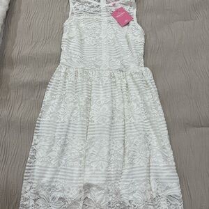 Elegant White Lace Dress